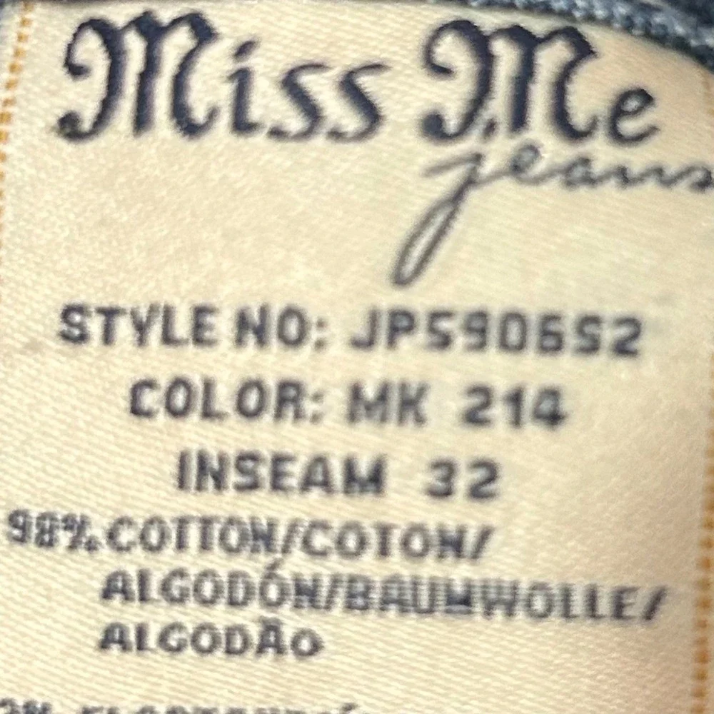 Miss Me Ultra Low Rise Y2K‎ Embroidered Jeans Sz 28 Rhinestone Skinny Western